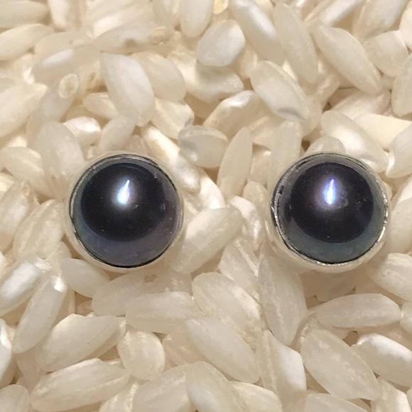 Fresh water pearl & sterling silver stud earrings - Picture 3 of 7